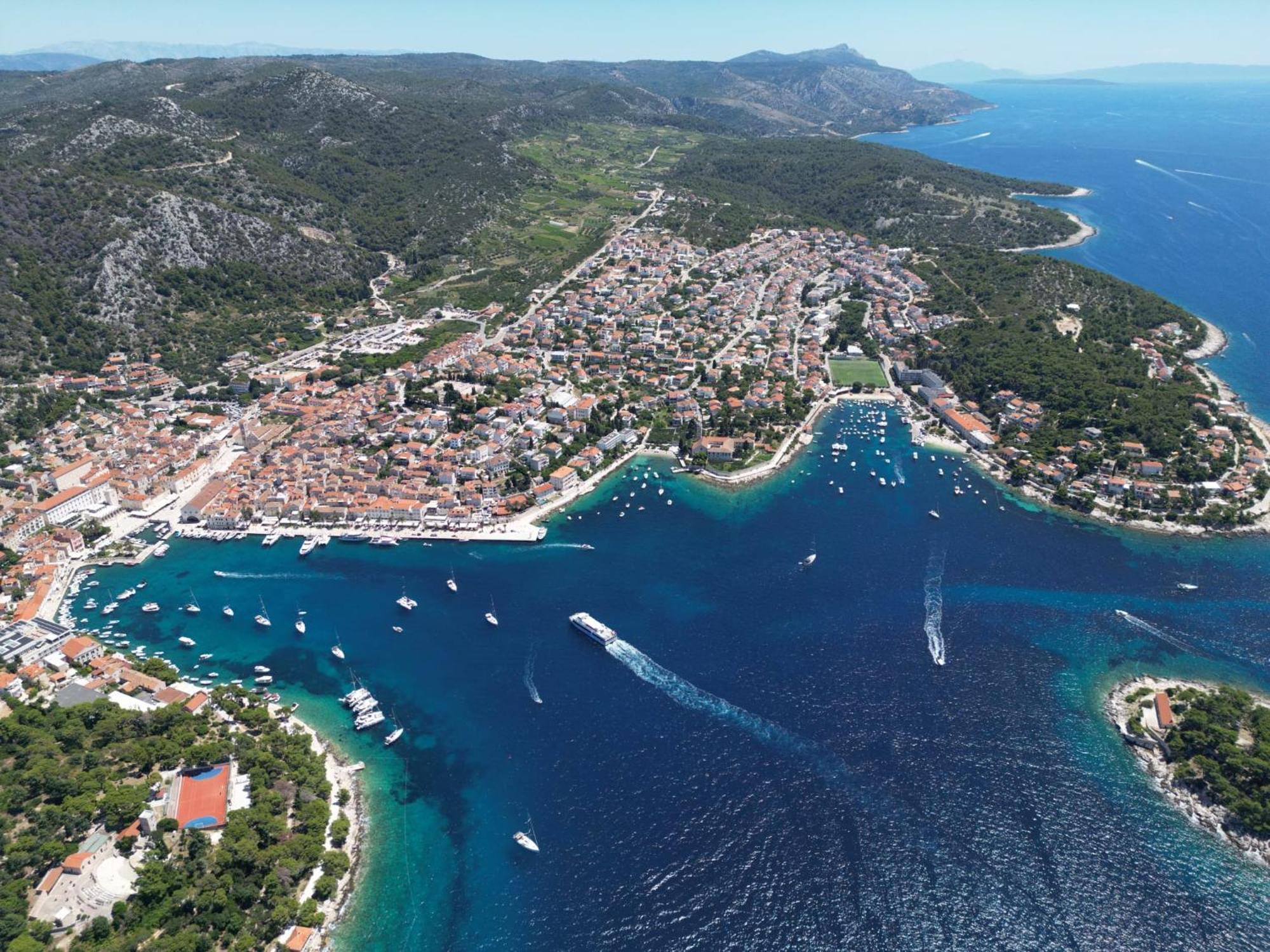 Apartments Huljic Hvar Town Exteriör bild